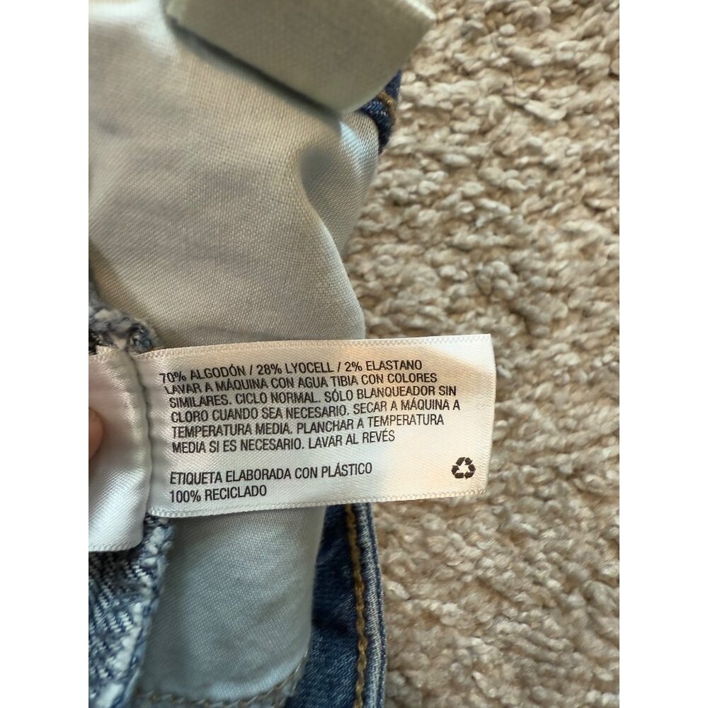 Universal Threads Womens Ankle Bootcut Jeans Size… - image 10